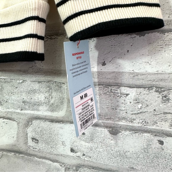 Cat & Jack Girls Cream Black Love Always Long Sleeve Sweatshirt - NWT - Picture 6 of 9